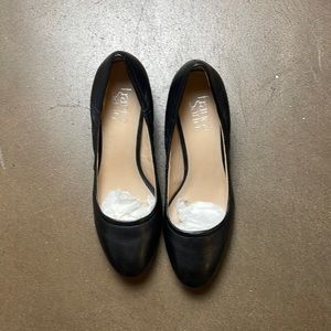 New black Franco Sarto heels